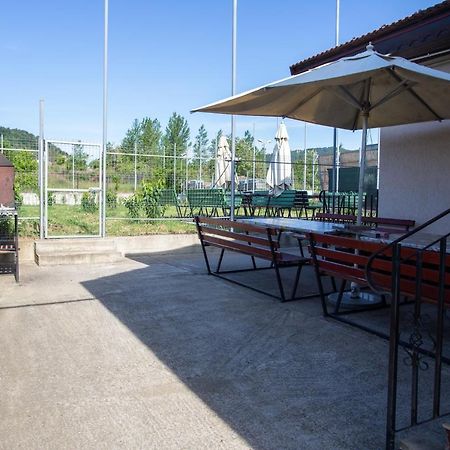 بياترا نام Motel Aris Meridian المظهر الخارجي الصورة