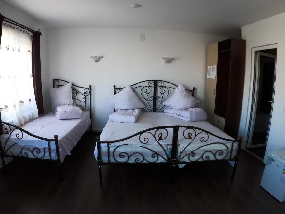 بياترا نام Motel Aris Meridian المظهر الخارجي الصورة
