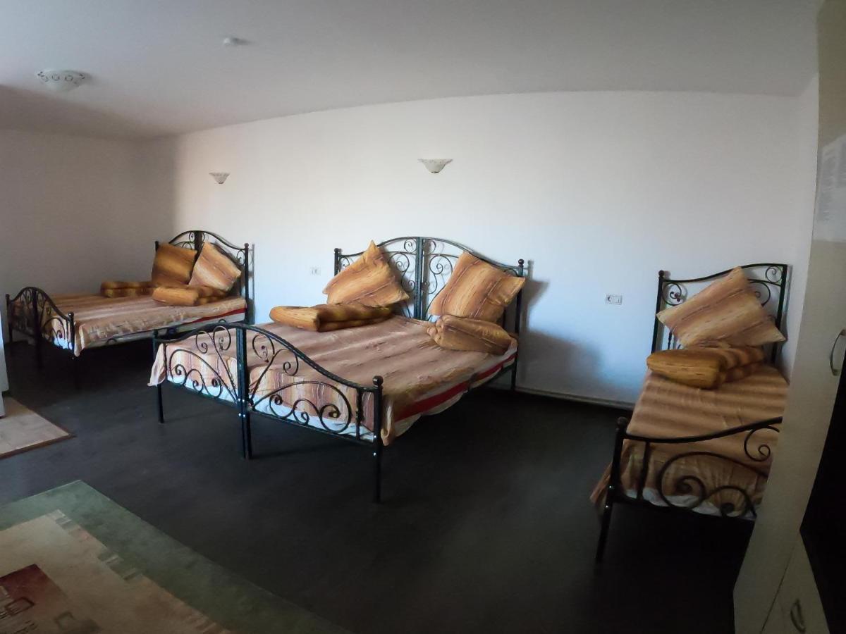 بياترا نام Motel Aris Meridian المظهر الخارجي الصورة