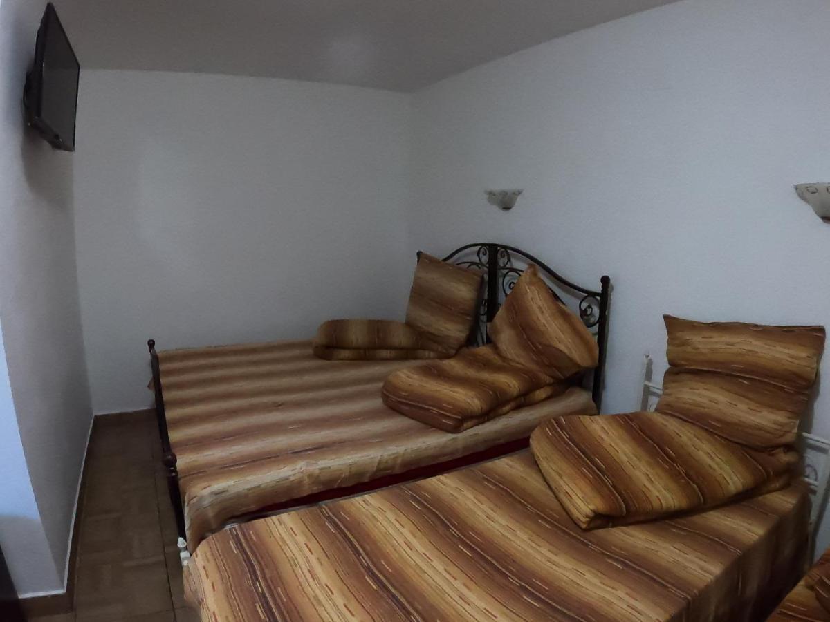 بياترا نام Motel Aris Meridian المظهر الخارجي الصورة