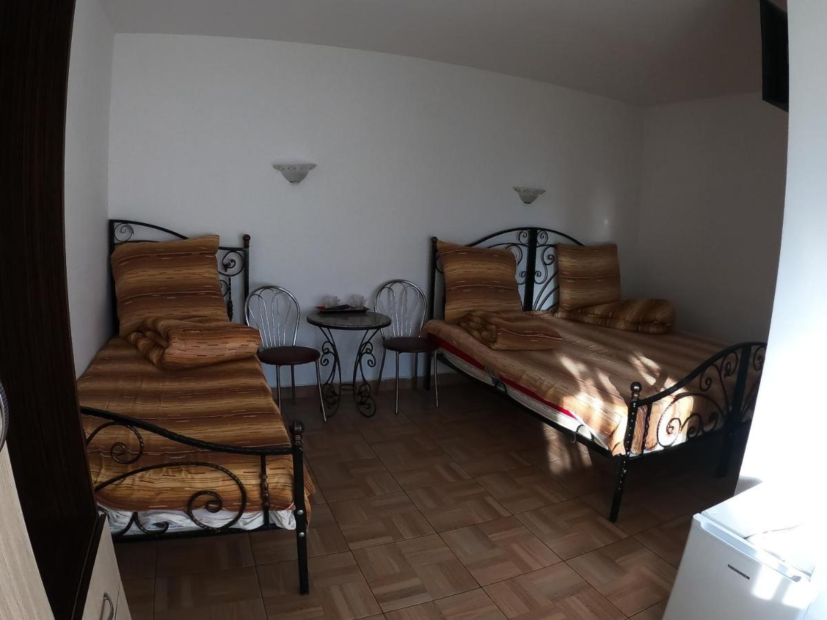 بياترا نام Motel Aris Meridian المظهر الخارجي الصورة