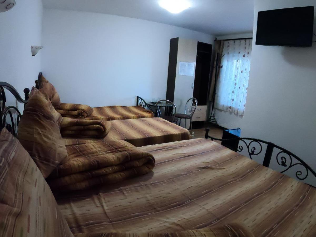 بياترا نام Motel Aris Meridian المظهر الخارجي الصورة