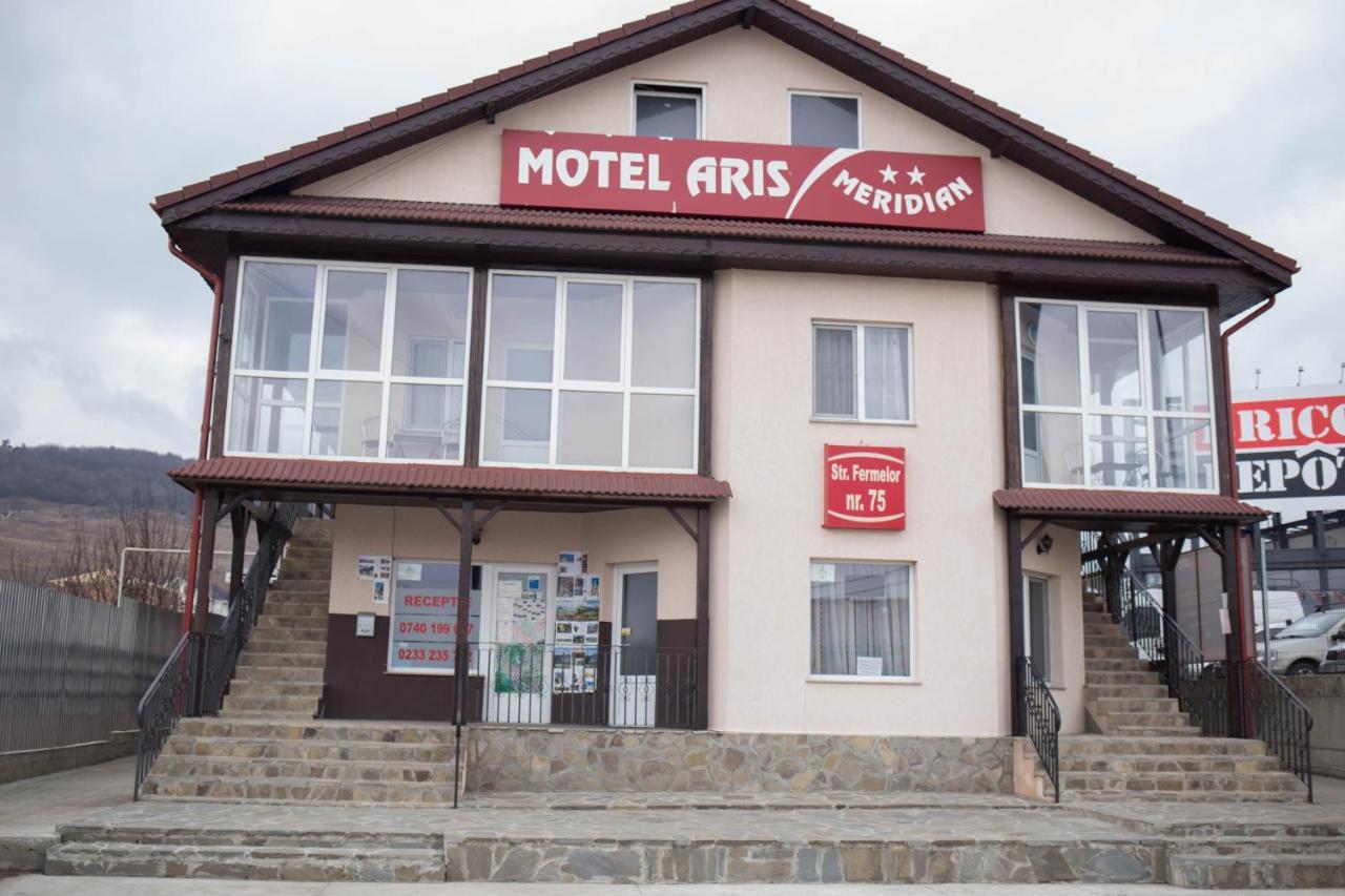 بياترا نام Motel Aris Meridian المظهر الخارجي الصورة