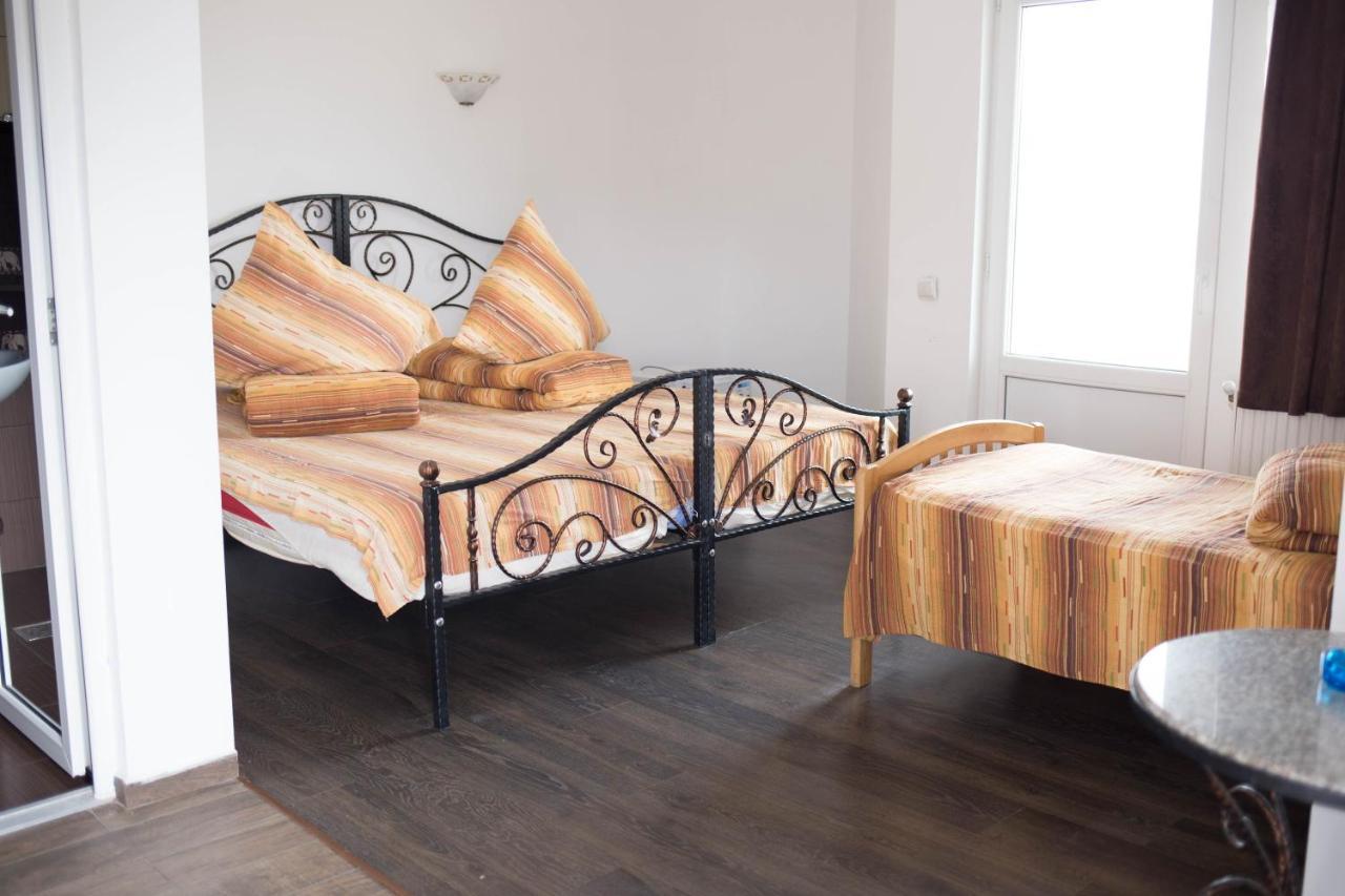 بياترا نام Motel Aris Meridian المظهر الخارجي الصورة